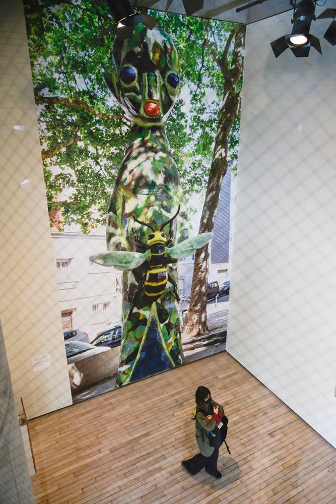 加藤泉一寄生するプラモデル｜ワタリウム美術館