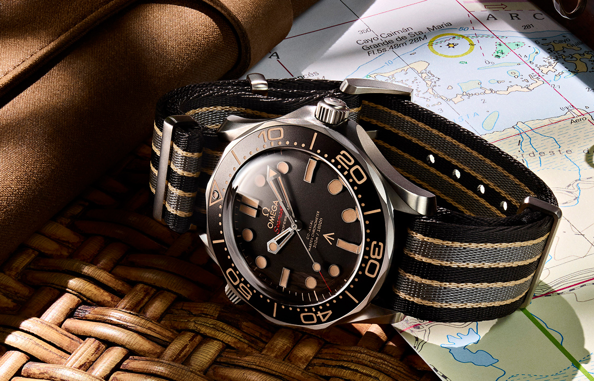 NATOストラップでオメガウォッチの装いを一新しよう | 高級腕時計専門