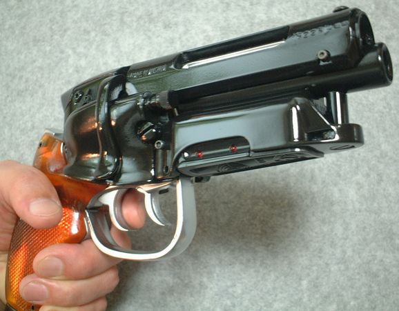 デッカードブラスター