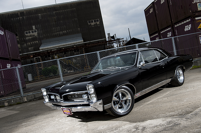 マッスルカーのパイオニア！1967年型ポンティアックGTOの魅力と