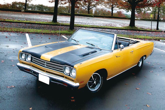 激レアなプリマスロードランナー・コンバーチブル