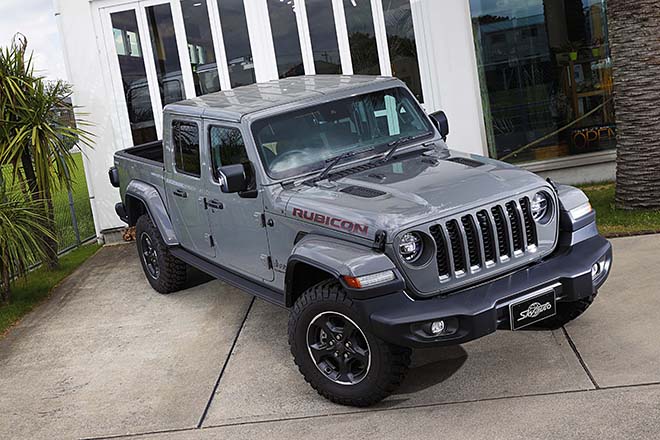 ジープ グラディエーター】遊びに使うことに特化した、ある意味