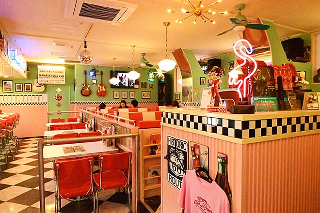 1950年代ミッドセンチュリーのアメリカと常滑のカルチャーを融合