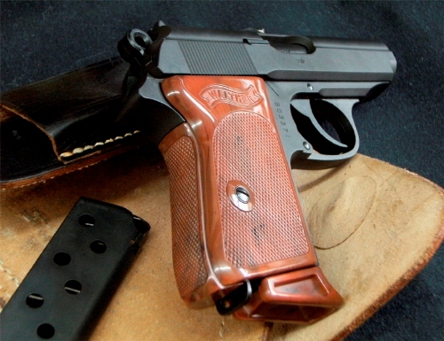 B.W.C.製品紹介-グリップパネル Walther PPK