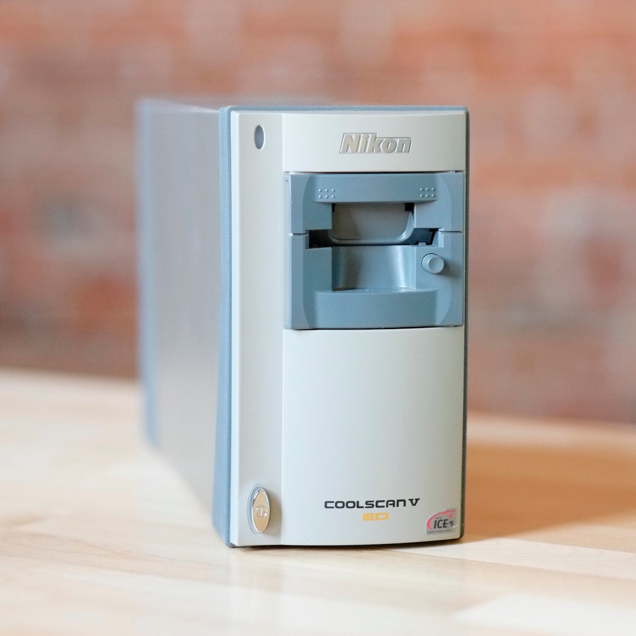 Nikon Coolscan V – Camera Traders