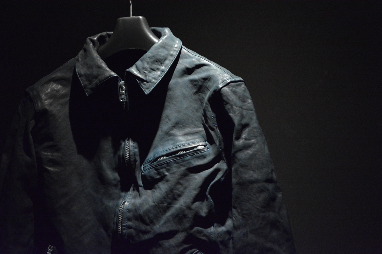 1295-02 ベルギーショルダー製品染め 襟付きシングルライダース イサム