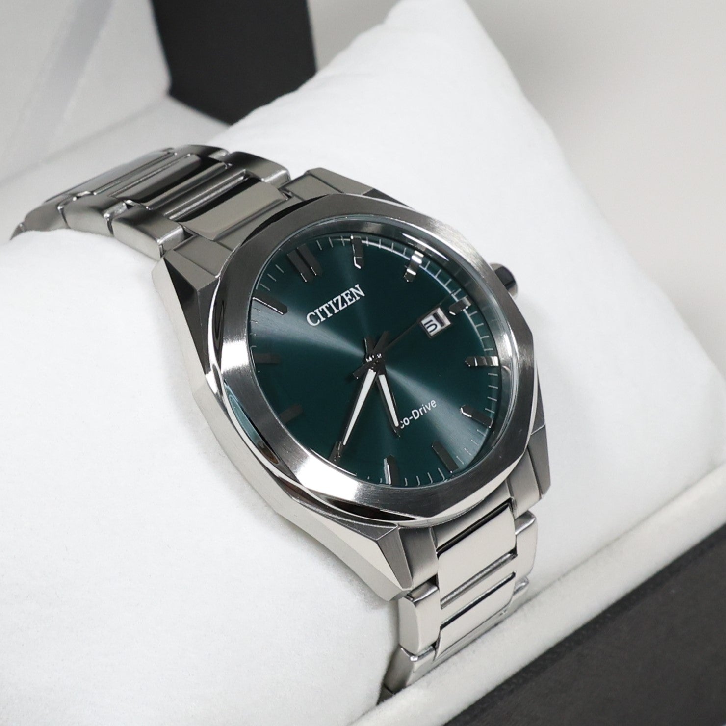 Citizen Eco-Drive Core Green Dial Stainless Steel Men's Watch