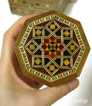 伝統工芸品精緻高級品 螺鈿宝石箱 和鶴 白蝶貝 年代物 【公式通販】