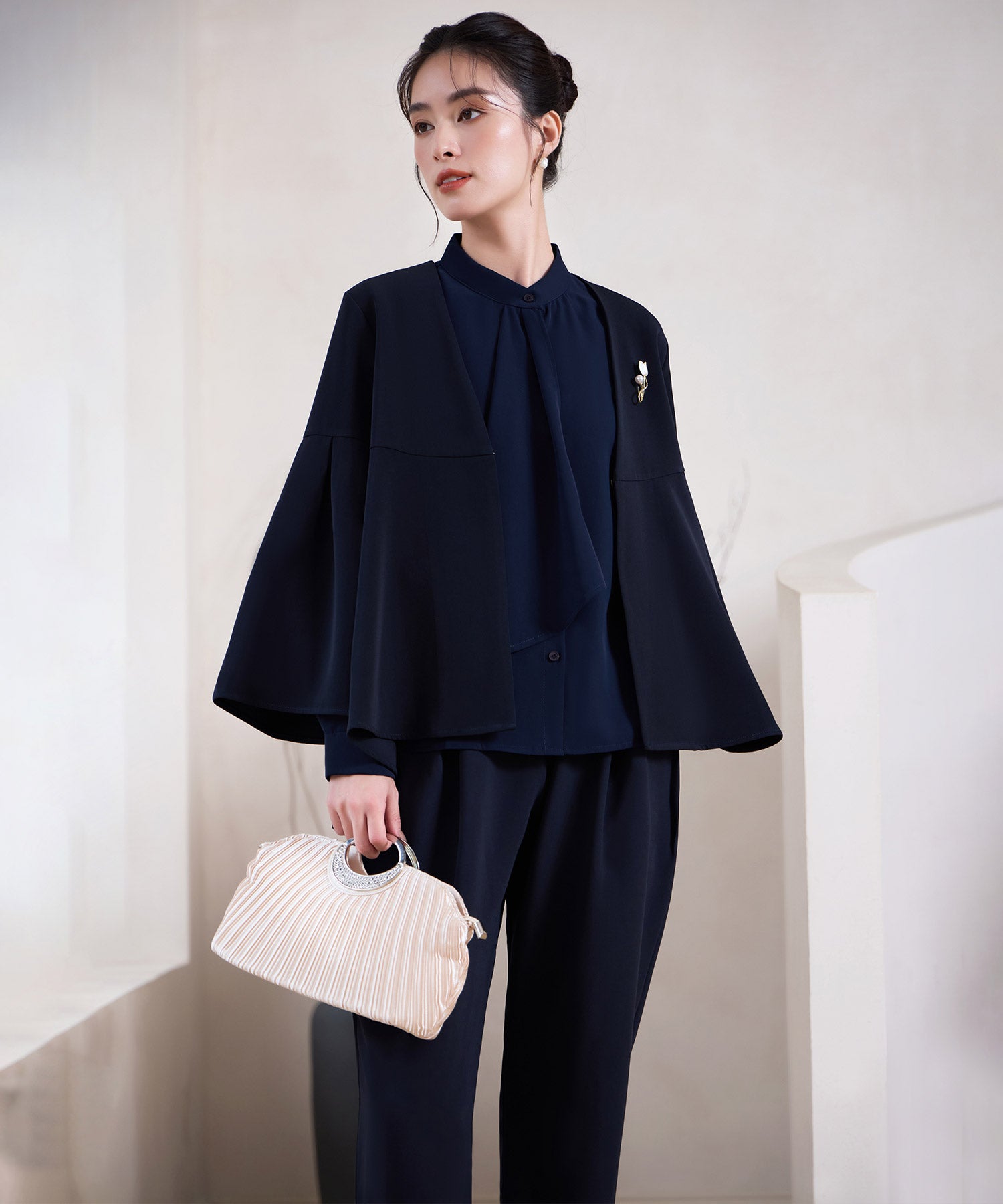 セットアップ 2点セット クロップドパンツcy88623 ネイビー – [公式