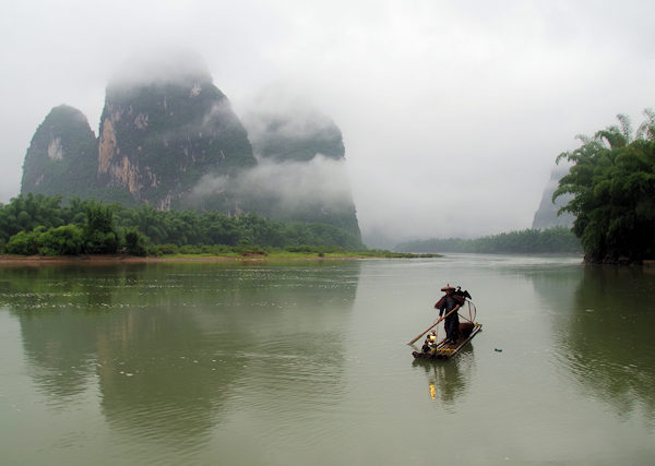 桂林・興坪の朝（水墨画の風景）｜アジア写真帳（桂林）