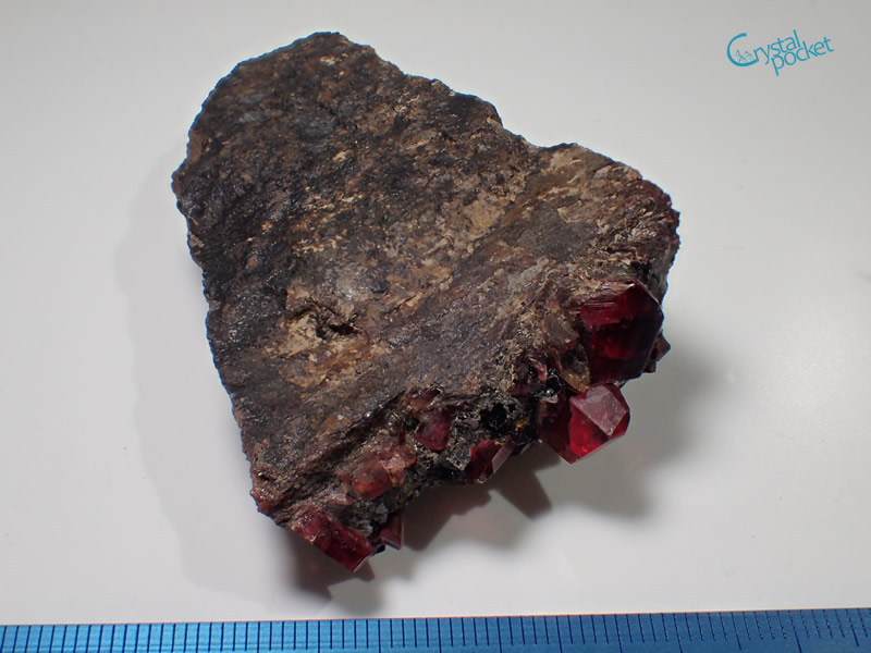 PYROXMANGITE パイロクスマンガン石 田口鉱山 - クリスタルポケット