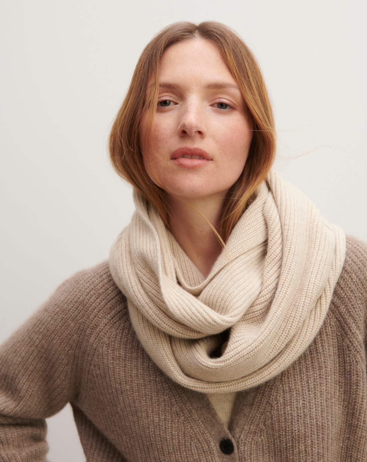 Ribbed snood in Cachemire Women oat beige | Eric Bompard