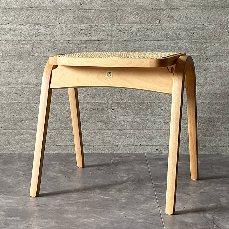 秋田木工 NO.202スツール 籐座面/オイル塗装（別注タイプ） – FELICE