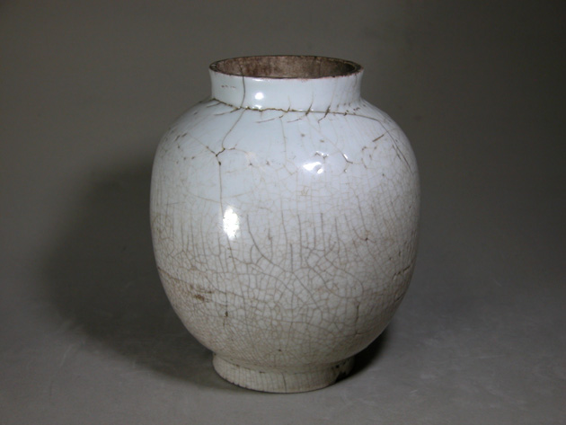 渡邊美術店 - 初期伊万里 白磁壺 | 古美術品専門サイト fufufufu.com