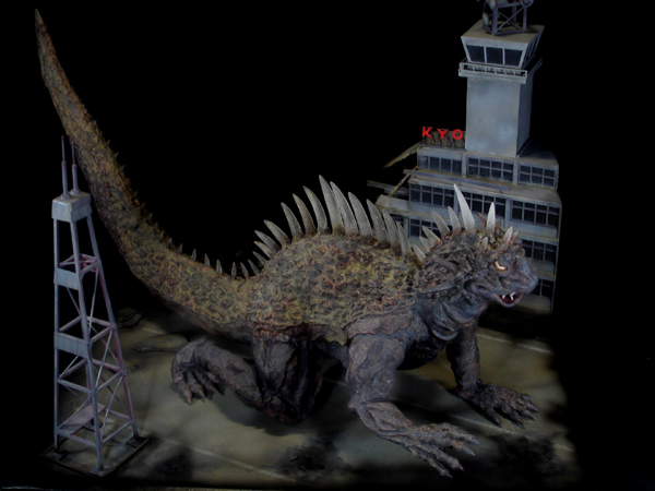 浅井造型】 大怪獣バラン 羽田空港最終防衛線 完成品