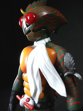 □海洋堂 1/8 仮面ライダーアマゾン 完成品□