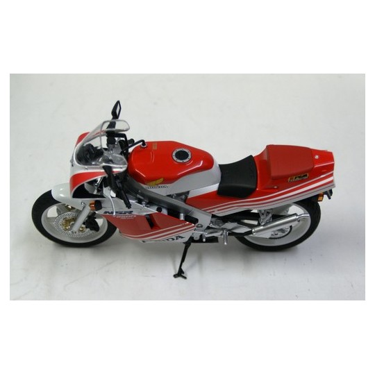 アオシマ】1/12 ホンダ NSR250R SP 1988年 （ファイティングレッド