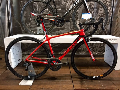 GIANT 2017 TCR ADVANCED SL 2 KOM 大幅プライスダウン&登坂力アップ