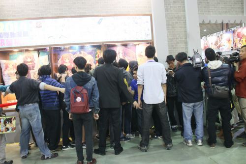 進撃の巨人人気再び 諌山創サイン会 - ima by kachimai[International