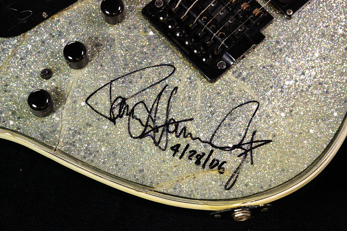 KISS / ポール・スタンレー本人使用！？非常に貴重な個体が渋谷店に