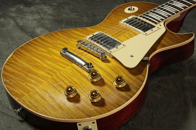 トム・マーフィーがエイジド加工を手掛けることにより、ビンテージを