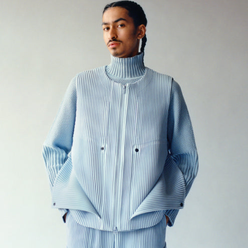 アイテムのご紹介「UNFOLD」 – isseymiyake.com