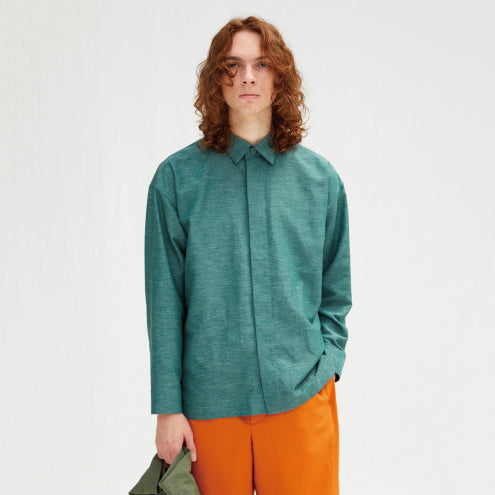 アイテムのご紹介「HYBRID SHIRT」 – isseymiyake.com