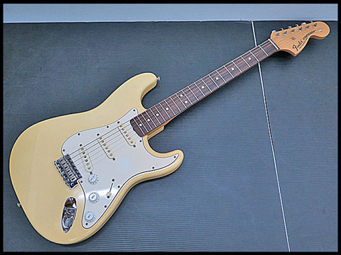 中古の【買取】FENDER USA CUSTUM SHOP ラージヘッド ストラト 4点止め