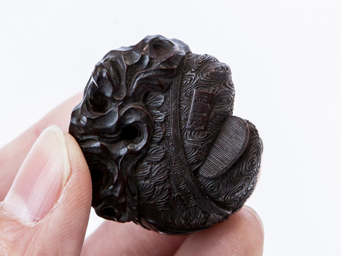 古美術 鐘ヶ江 - Collections -: 根付アーカイブ