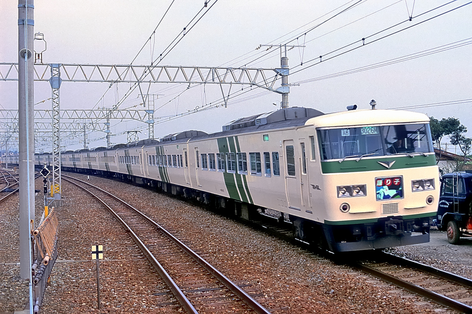 Kano鉄道局 185系