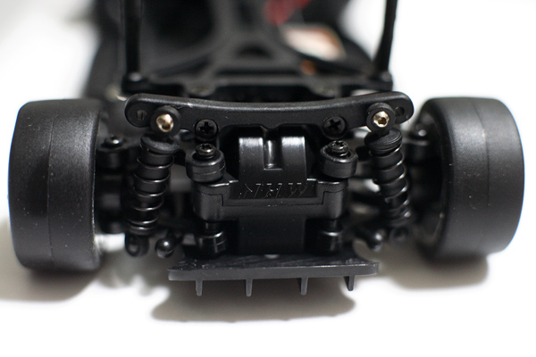 ラジコン日和: KYOSHO NRX-18アーカイブ