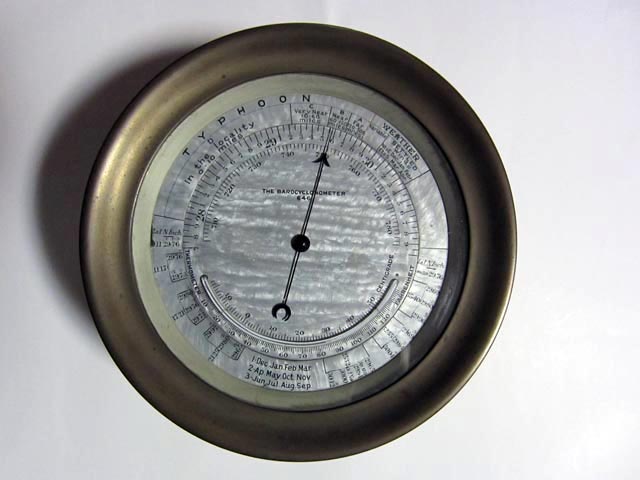 THE BAROCYCLONOMETER 646 - アネロイド気圧計