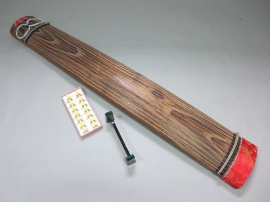 琴 13絃 紫檀 半上角巻 【中古品】KUS0006 ※送料無料 商品詳細│琴