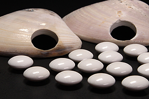 日向特産蛤碁石 - 【公式】黒木碁石店 - 日向特製蛤碁石・本榧碁盤の