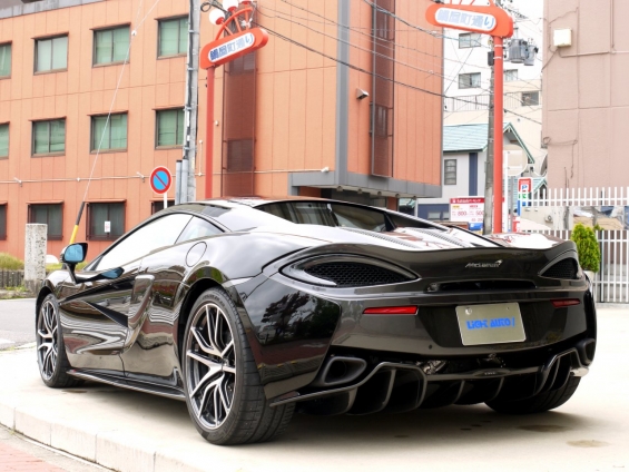 マクラーレン 570S ディーラー車｜ストックリスト｜フェラーリ