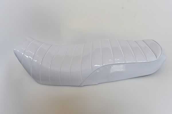 HONDA ホンダ VT250 アンコ抜き 防水タックロール シート加工 seat