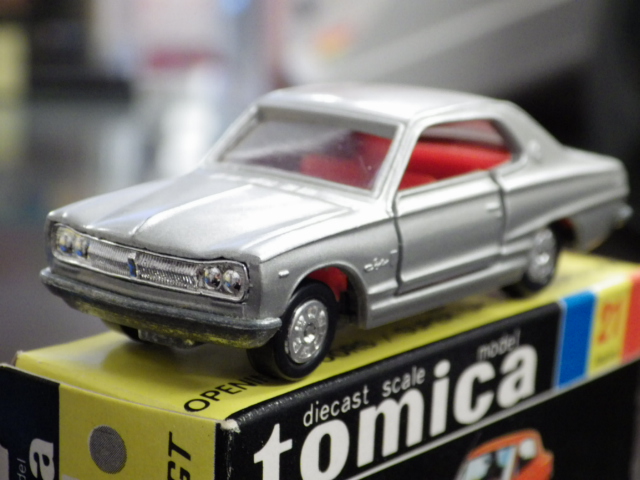 廃盤／絶版】トミカ日産スカイライン2000GT シルバー日本製 廃盤／絶版