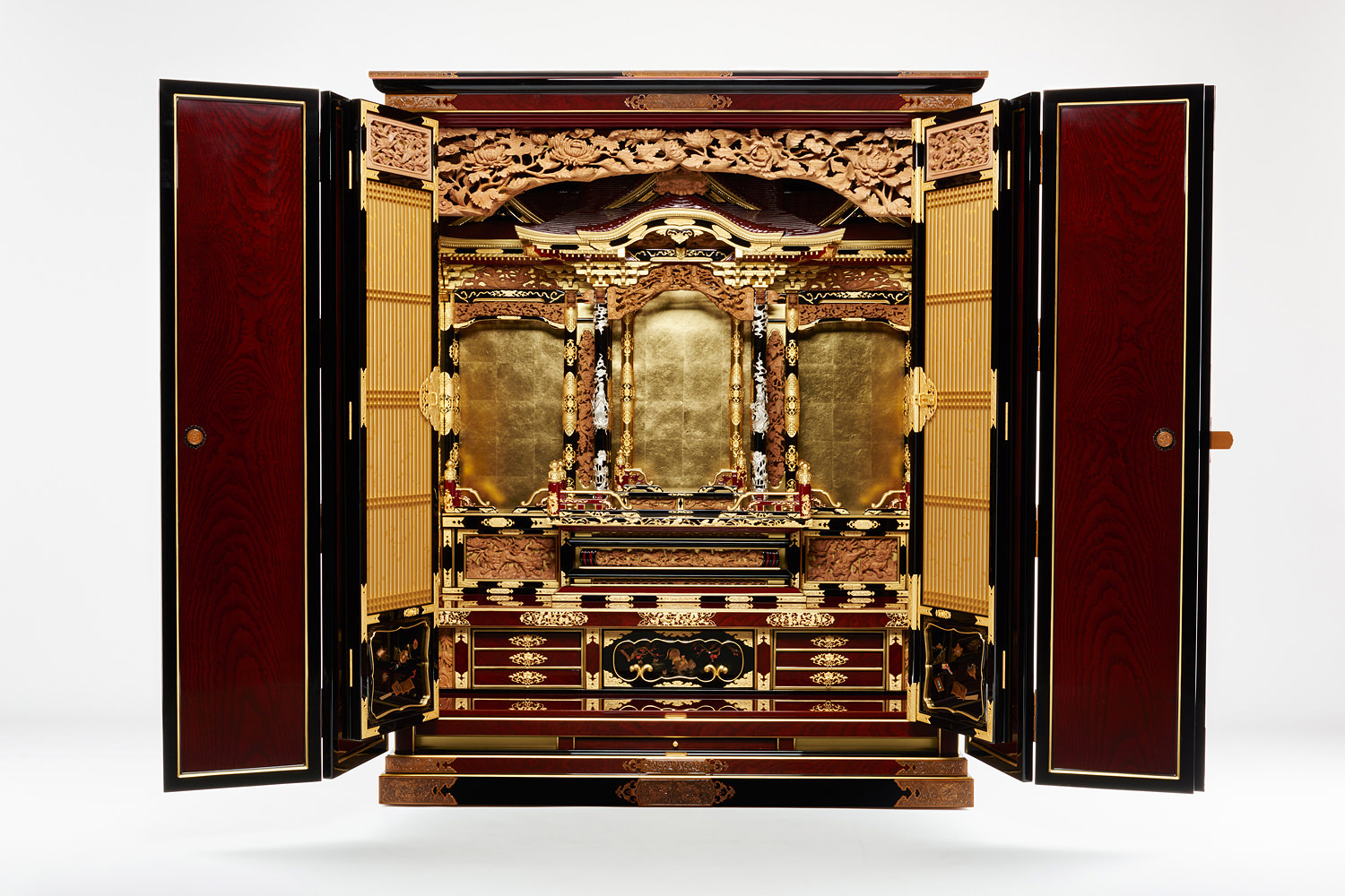 宮川仏壇｜伝統技術による仏壇・仏具・家具調仏壇の製造、お寺の修復