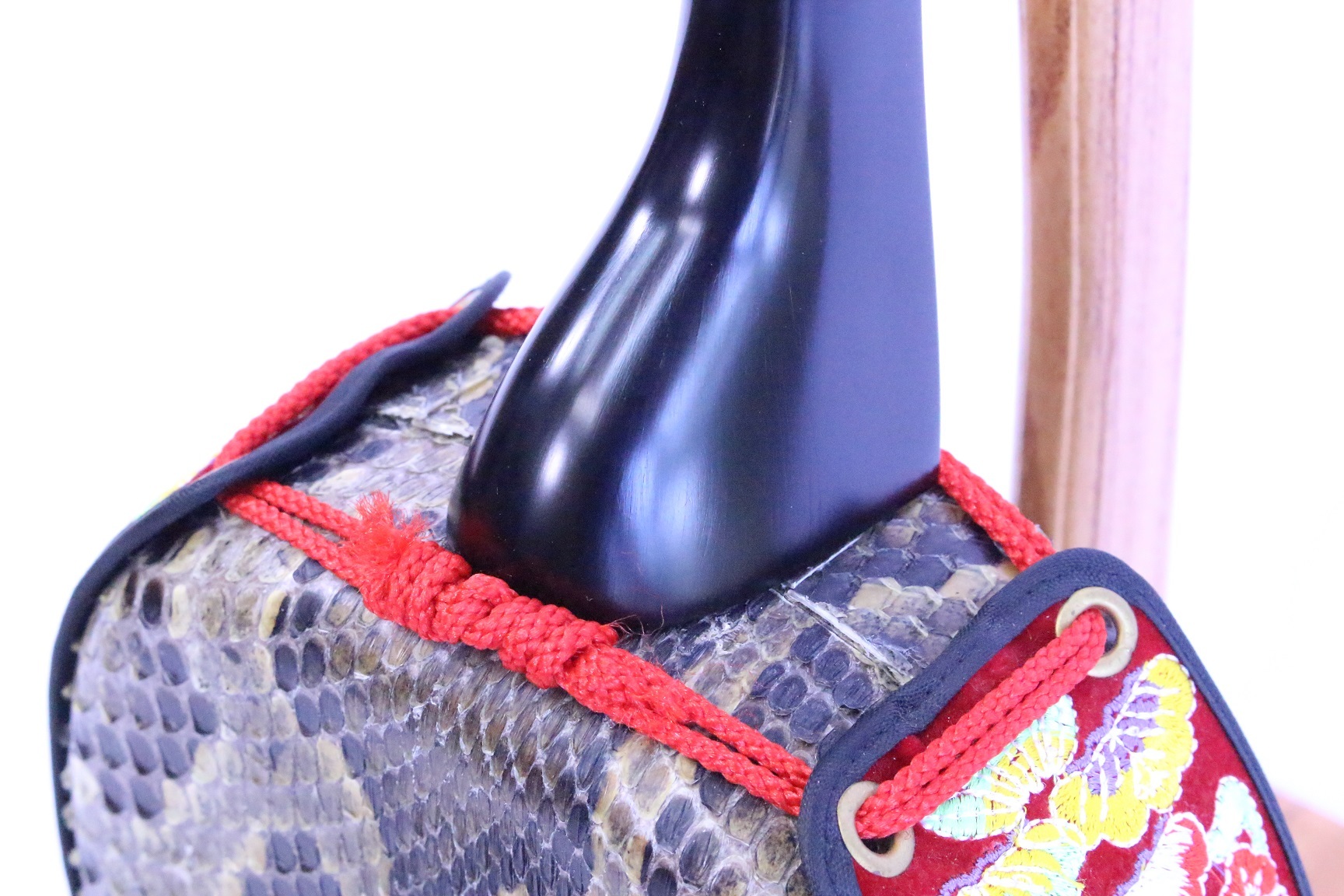 蛇皮一枚張り三線(両面本皮タイプ)【初心者向け8点セット】 三線