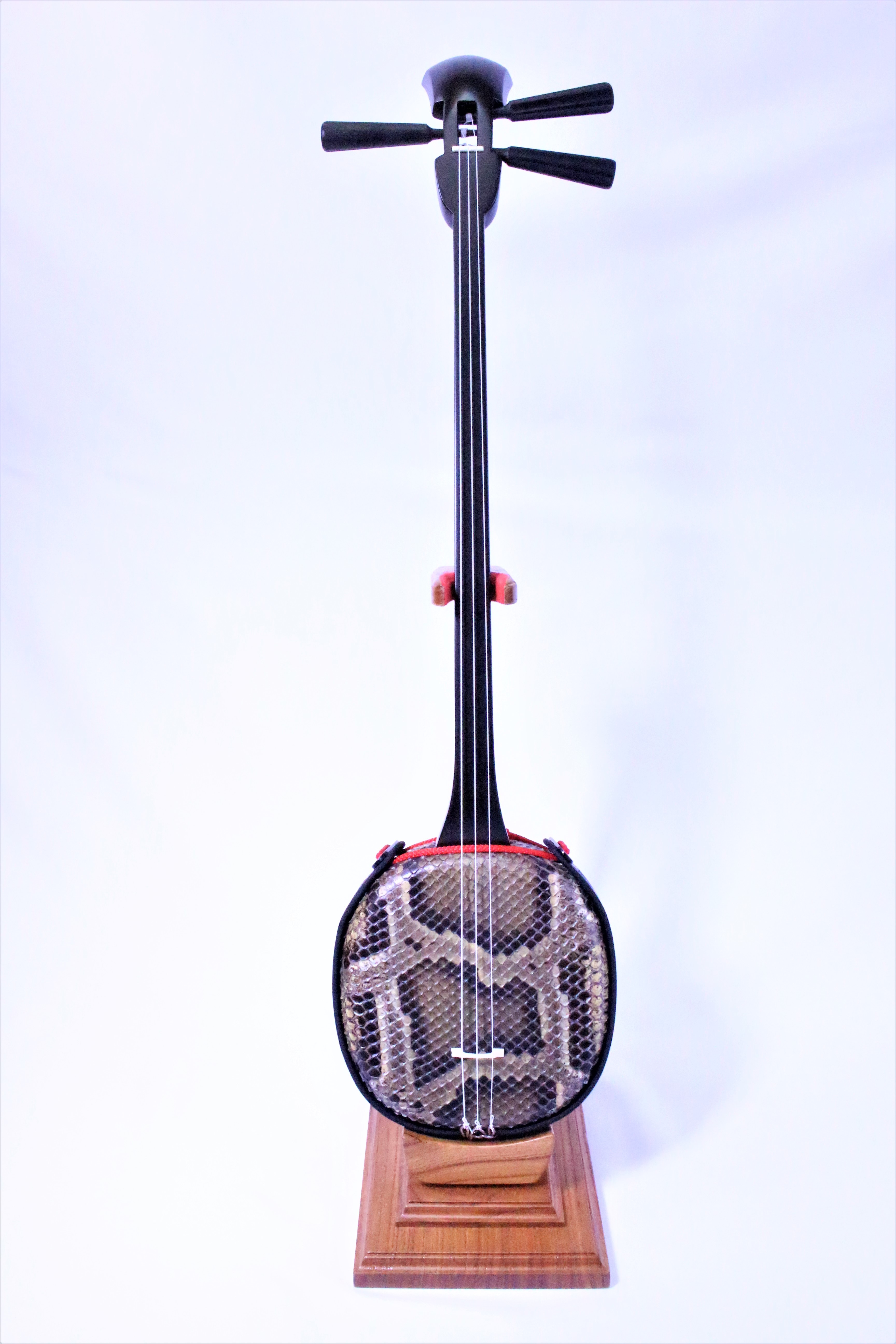 ◇本格◇カミゲン黒木三線【8点セット付き】 三線・木工品の販売