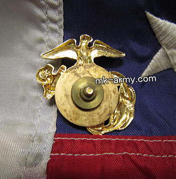 米軍放出品・USMCブルードレス制帽の帽章