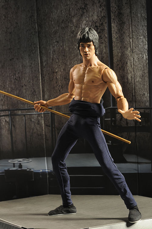 Review and photos of Hot Toys Bruce Lee Enter the Dragon DX04