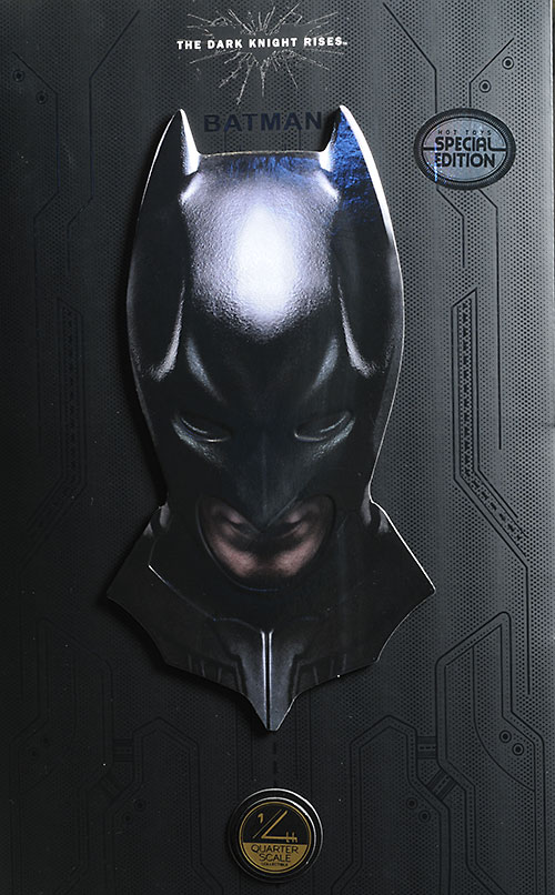 Review and photos of Dark Knight Rises Batman 1/4 scale action