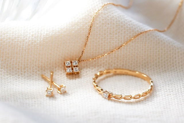 B81W0724.jpg?v=1714549579&