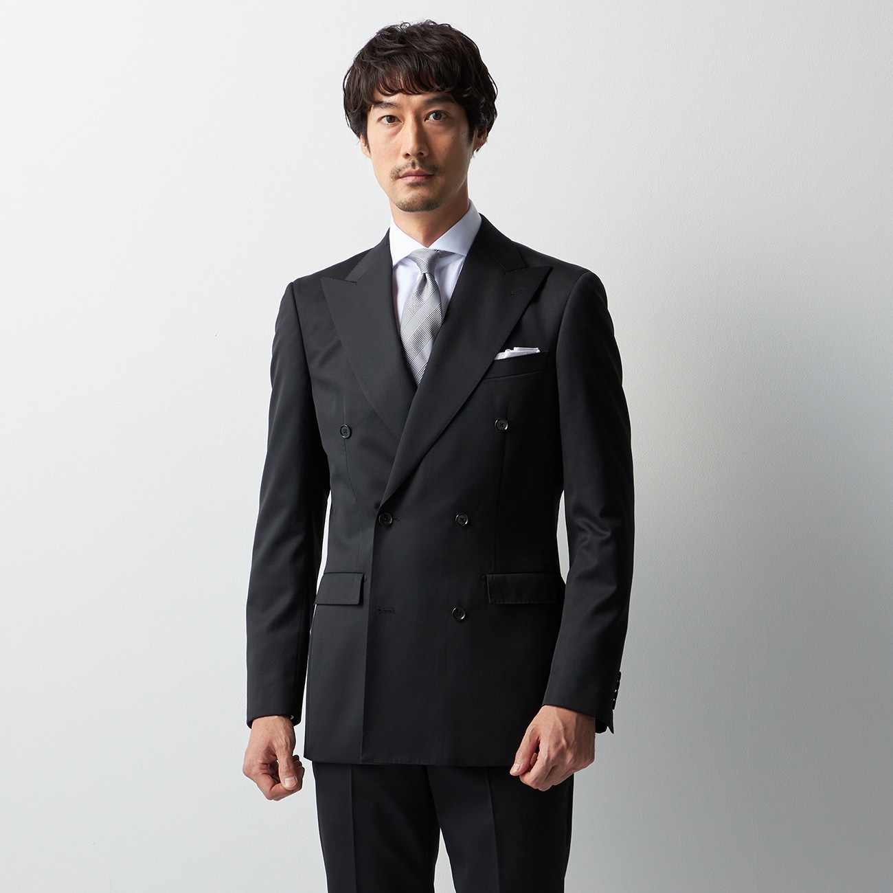 アウトレット]ウールブレンドスーツ ダブル アジャスター付き