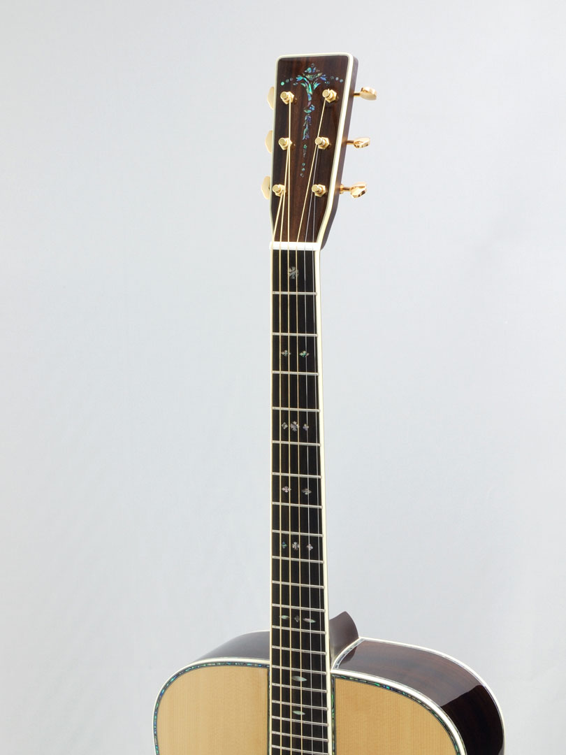 Cat'sEyes/CE185 【驚異的なのボディ鳴りと厚みのあるサウンド