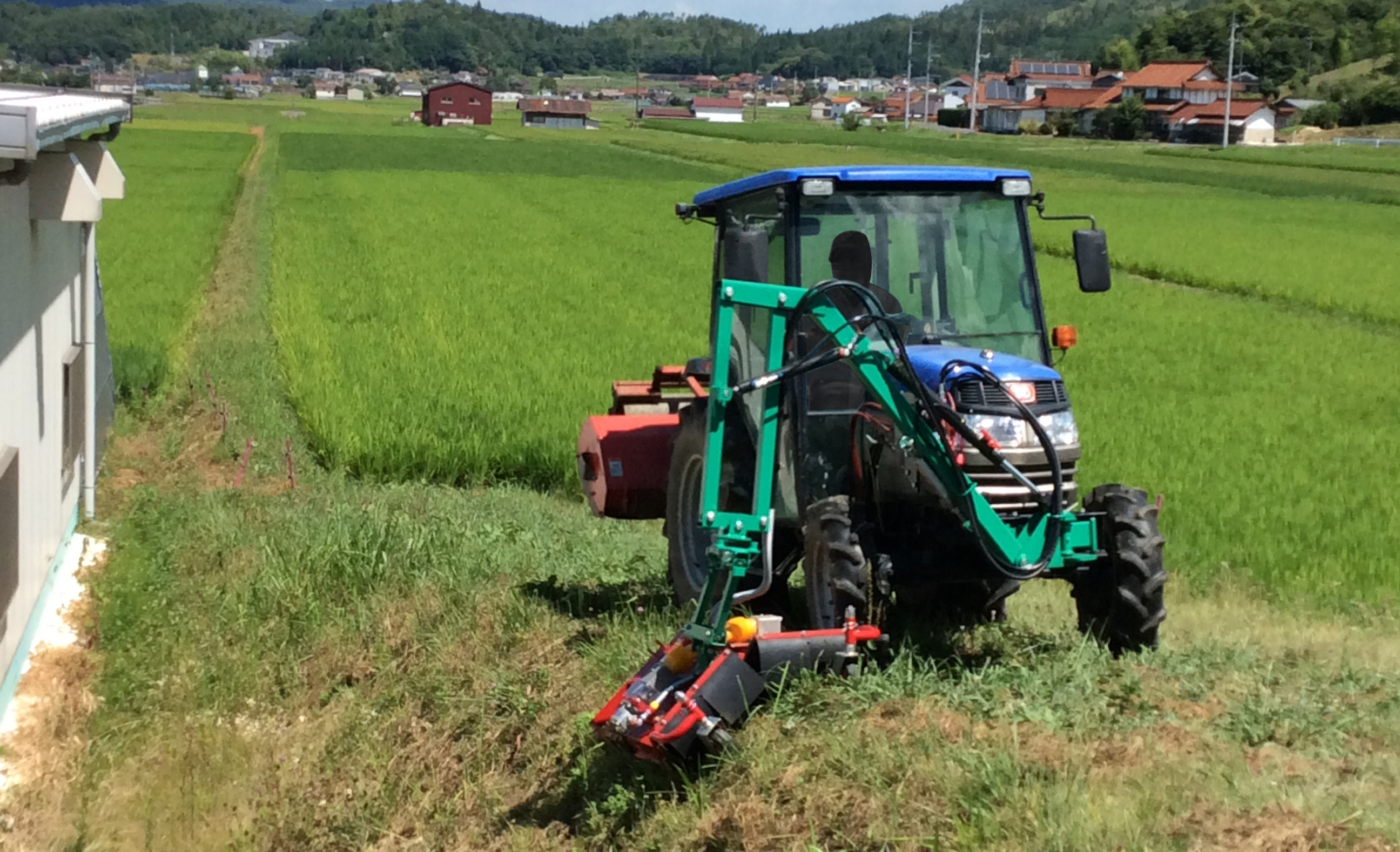 トラクタ用アーム式草刈機 ツインモアー「TM-27」 | 三陽機器株式会社