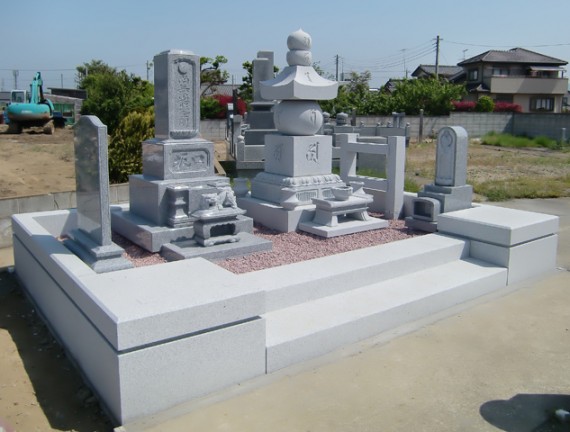 製品&施工 | 五輪塔・墓石・供養塔の坂口石材工芸