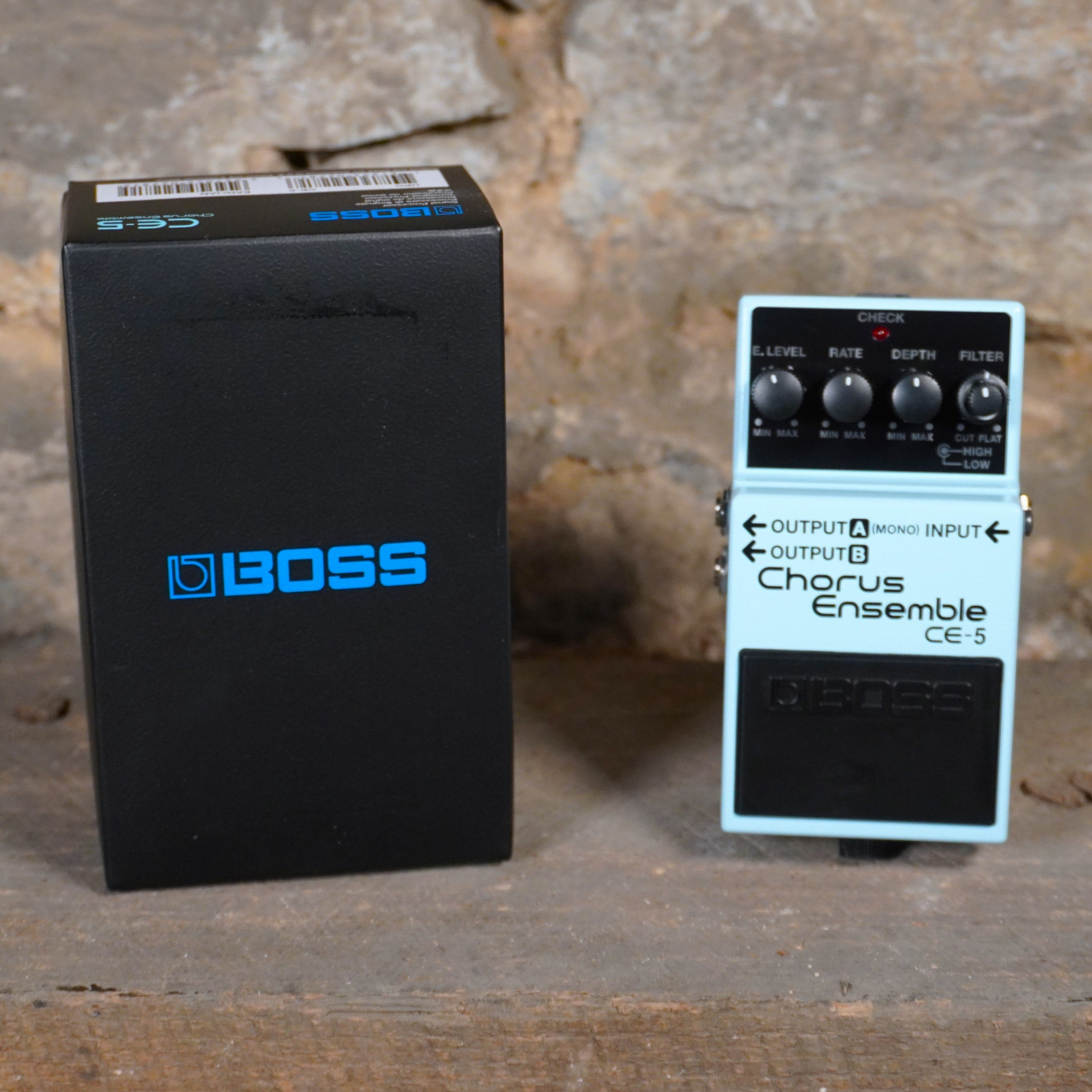 Boss Chorus Ensemble Guitar Pedal CE-5