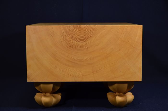 将棋盤 宮崎県産 本榧 板目木裏 五寸四分